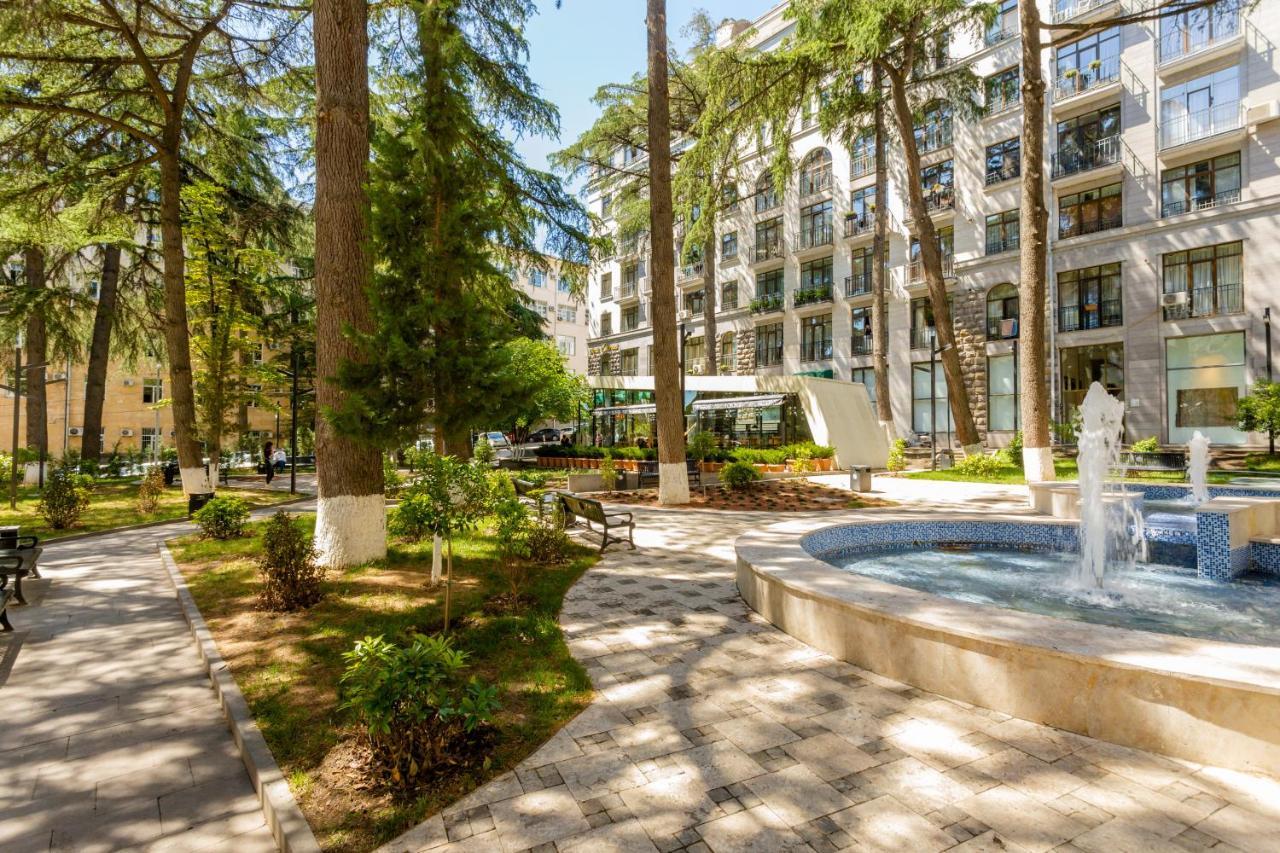 3Bd-2Bth Apartment In Tbilisi City Center Exterior foto